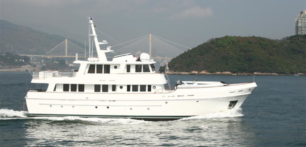  CHEOY LEE SERENITY 90 EXPEDITION 