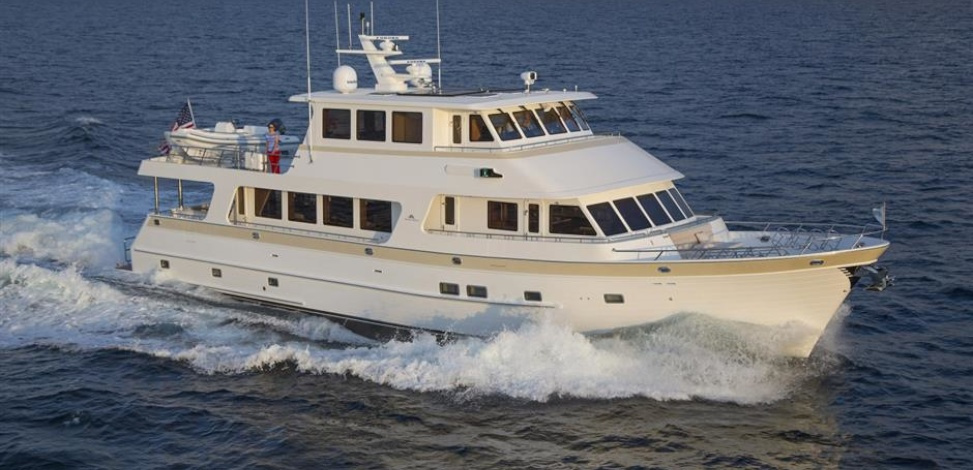  OUTER REEF YACHTS 860 DELUXEBRIDGE 